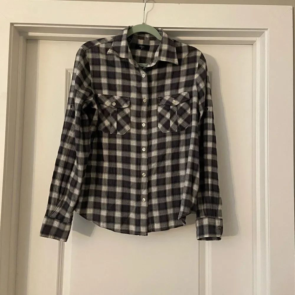 AQUA black/white plaid button-up w/ double pockets
